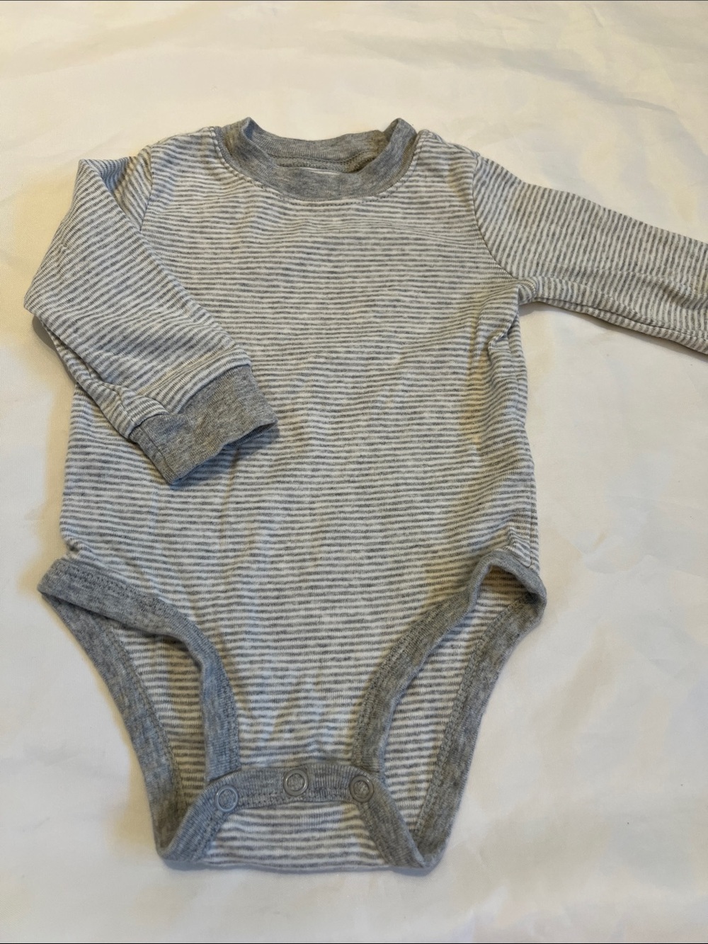 “Bundle 10/$13” Carters 6M Baby Gray Striped Long-Sleeve One-Piece Bodysuit